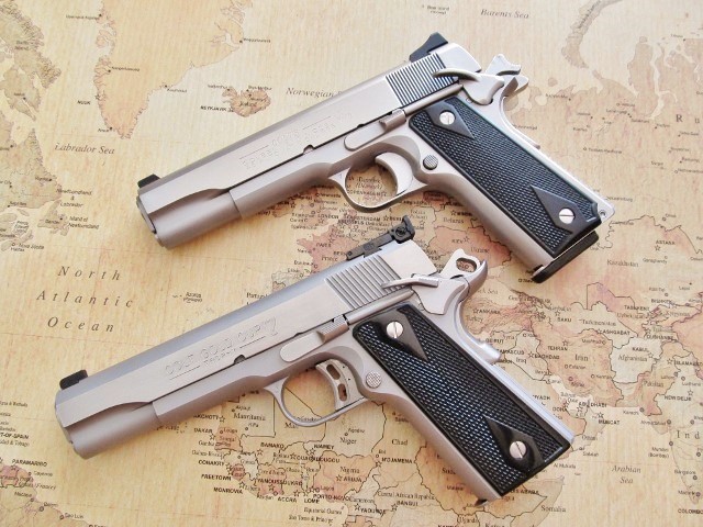Duty pistols 11-13 (640x480).jpg
