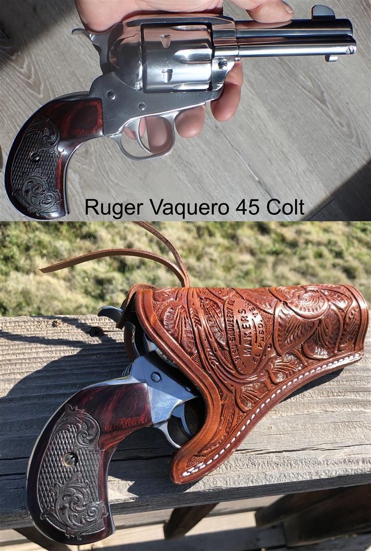 Ruger Vaquero Birdshead and holster.jpg