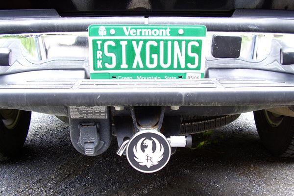 sixguns-plate.jpg