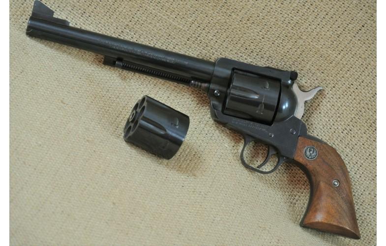 -verkauft-revolver-ruger-new-model-blackhawk-kal-45colt-mit-wechseltrommel-45auto.jpg